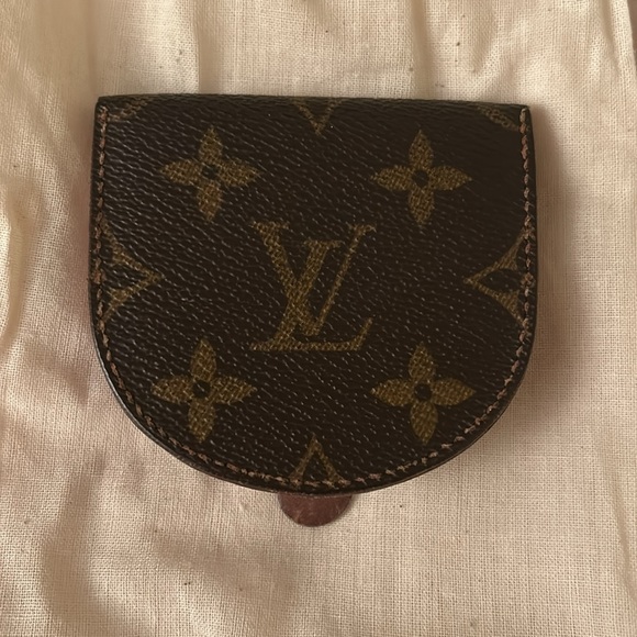 Vintage Louis Vuitton Monogram Coin Pouch - Picture 2 of 5